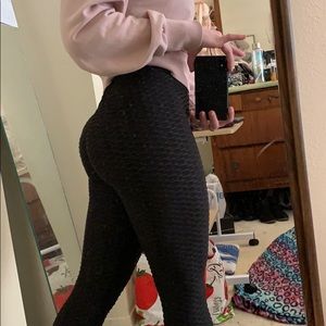 XS/Small BOOTY SCRUNCH leggings